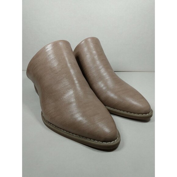 Universal Thread Shoes - Universal Thread Tan Tara Mule Women's Size 6 M Pointed Toe Chunky 2" Heel NEW